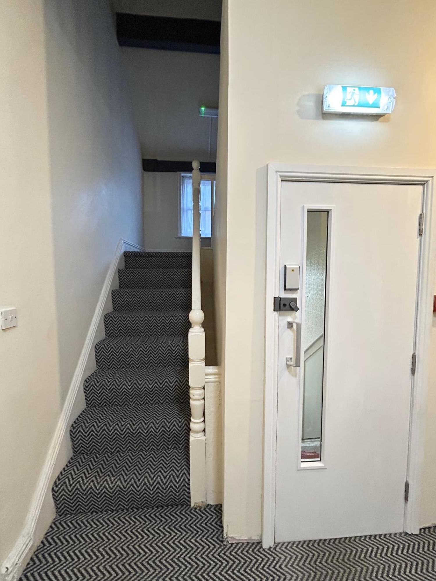 The Egerton Arms Hotel Salford ซัลฟอร์ด ภายนอก รูปภาพ